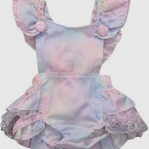Gorgeous baby girl ruffle romper with adjustable ruffle straps. 12-24 months